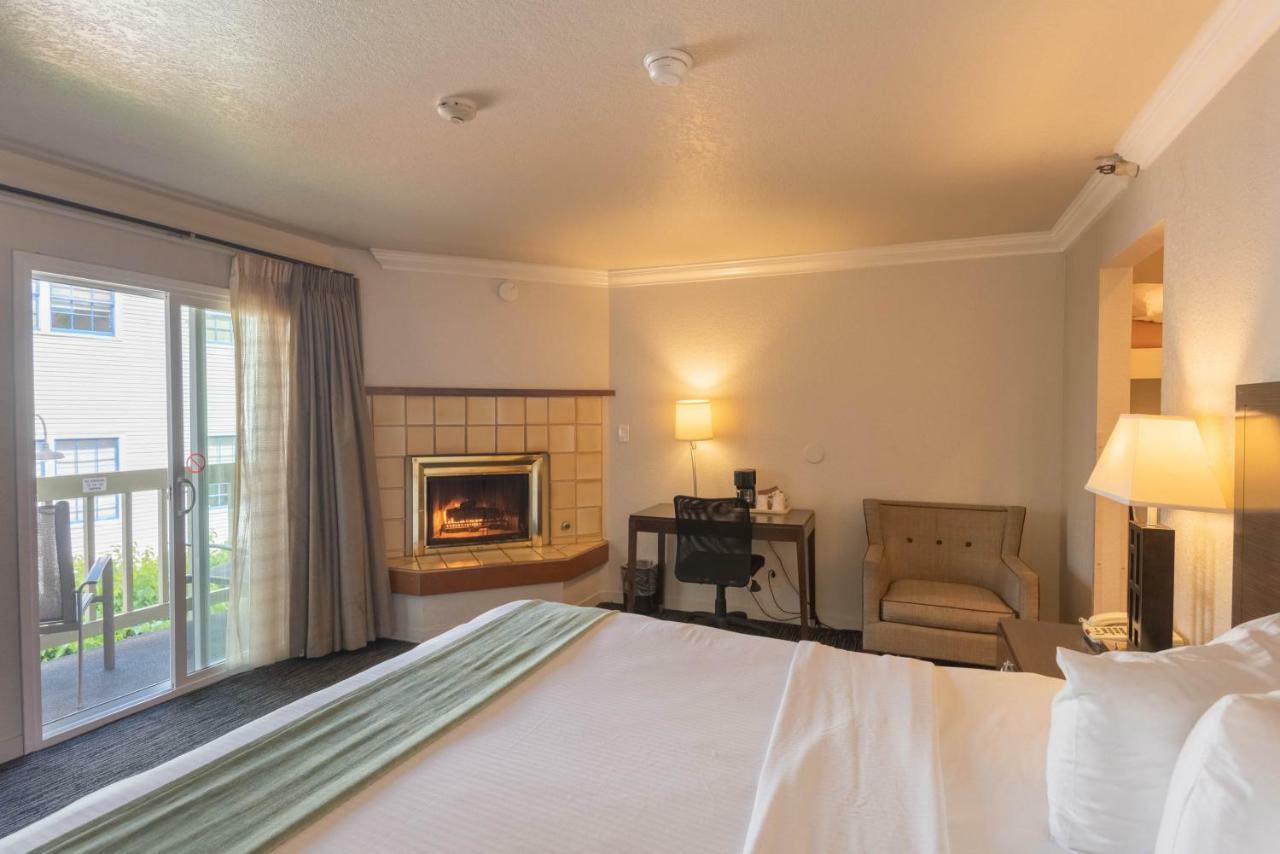 Cannery Row Inn Монтерей Екстериор снимка